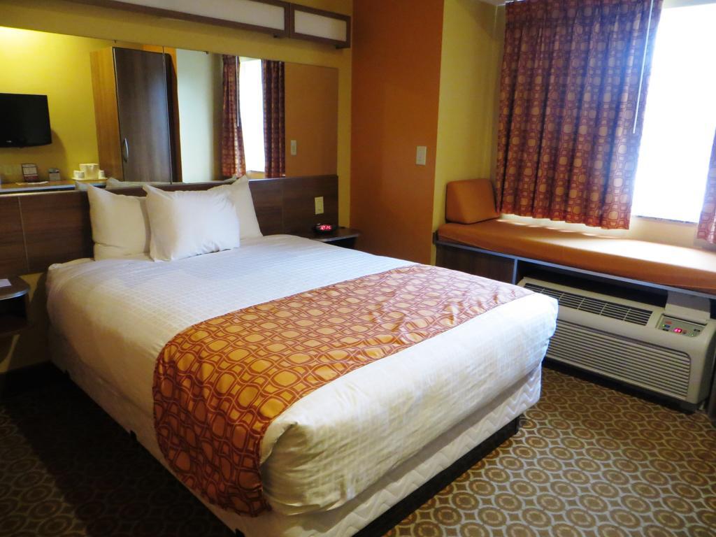 Microtel By Wyndham South Bend Notre Dame University Phòng bức ảnh