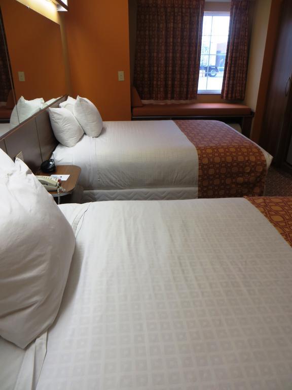 Microtel By Wyndham South Bend Notre Dame University Phòng bức ảnh