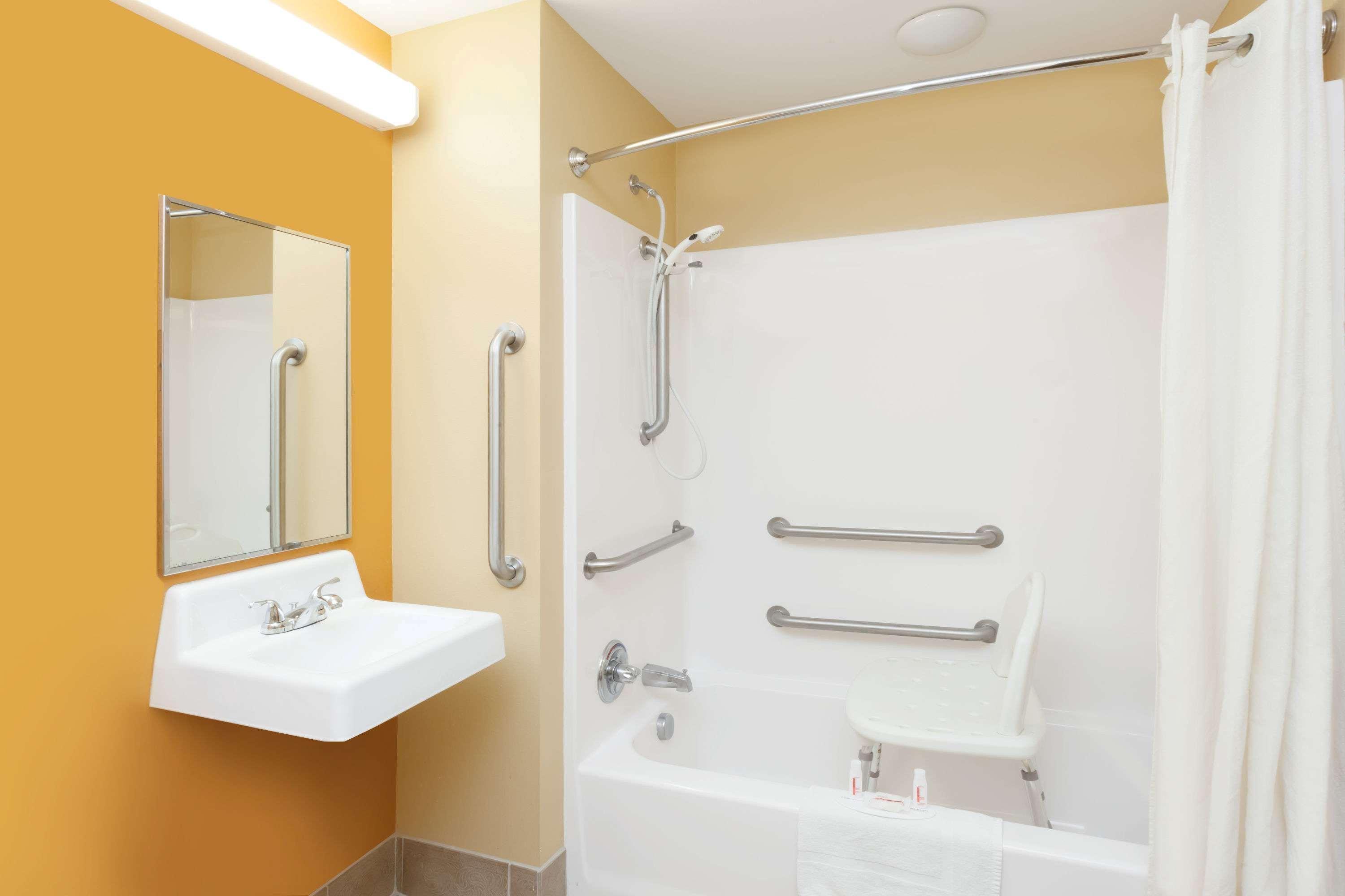 Microtel By Wyndham South Bend Notre Dame University Ngoại thất bức ảnh